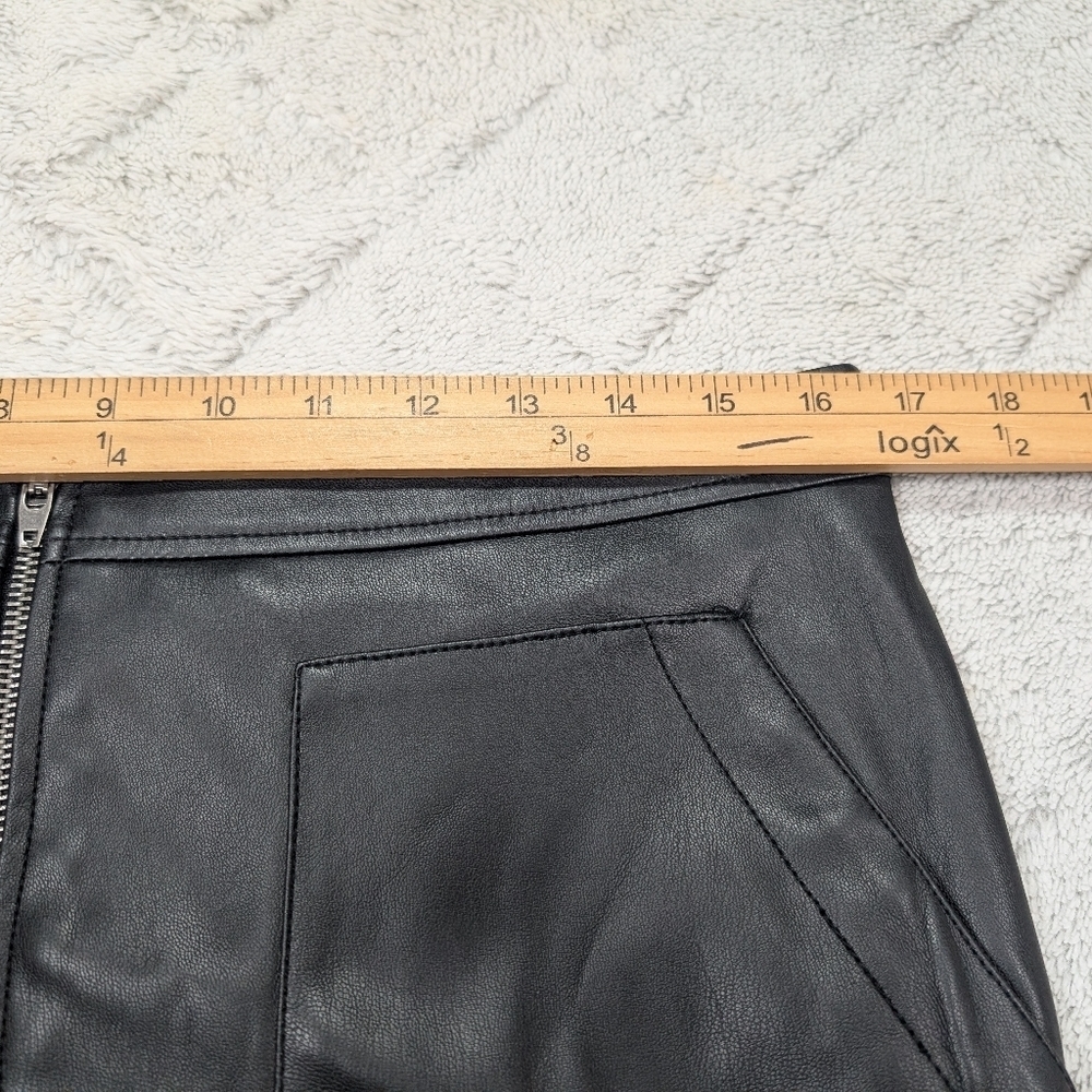 Free People Skirt Womens 12 Black Maya Mod Vegan Leather Mini Moto Front Zip - Picture 5 of 7